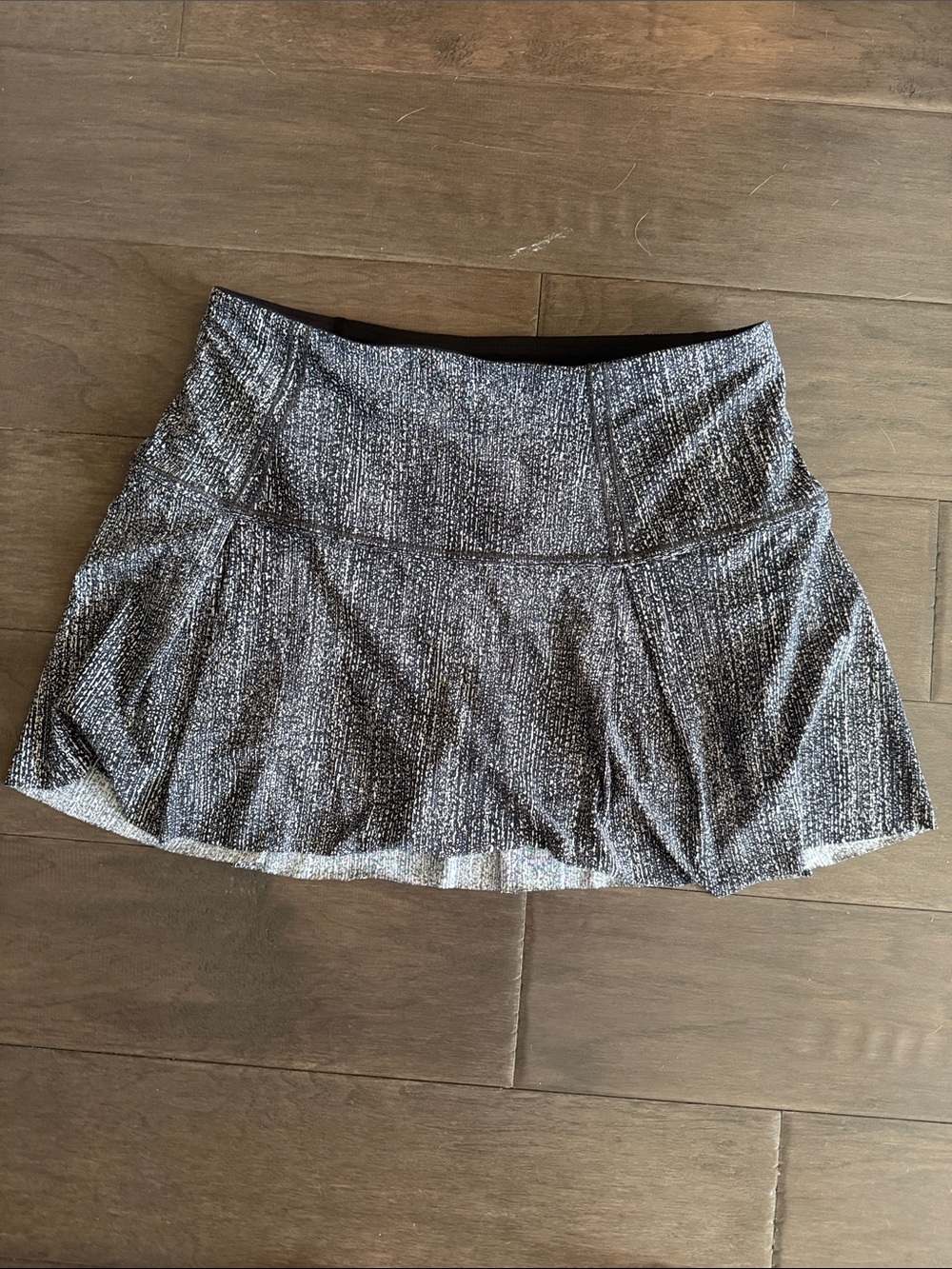 Textured Black and White Women’s lululemon Skirt